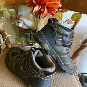 Women's Keen Fall Hiking Boots